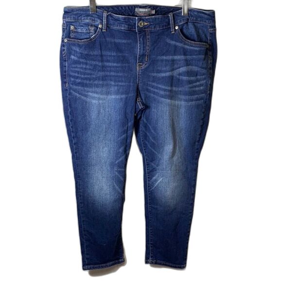 Torrid Boyfriend Straight Blue Darker Wash Mid-Rise Vintage Stretch Jeans Sz 18S - Picture 3 of 14